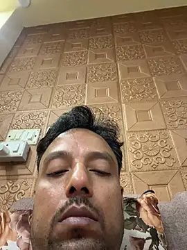 Chat +18 de dipank1235 ao vivo