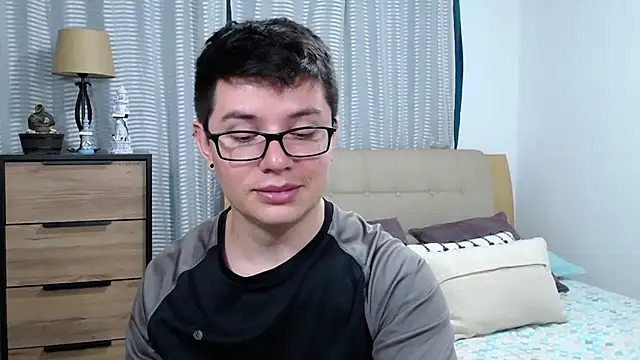 Chat +18 de BlackFoXXX69 ao vivo
