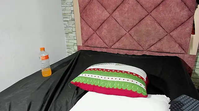 Živý XXX chat Perlaa_smith