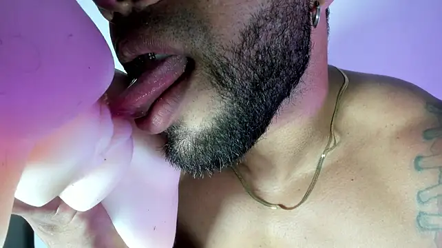 Онлайн чат XXX Massimo_Cruz
