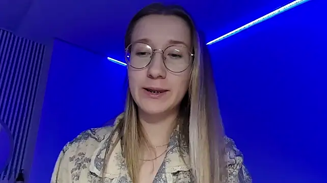 MerrileeReisser Adlı Modelin Canlı XXX Sohbeti