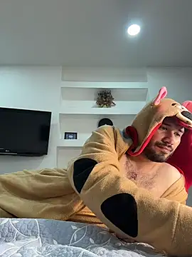 צ'אט XXX בשידור חי של Adrian_SITH