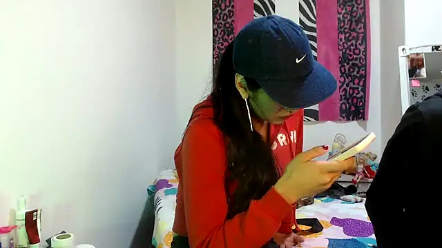 Chat +18 de Doll_sary ao vivo
