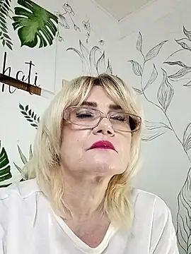 Catty_Lady Live XXX-Chat
