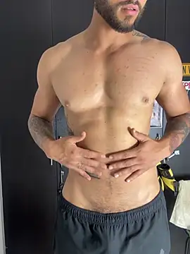 ClayBrown Live XXX-chat
