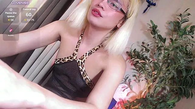 Midnight_Muse_18 Live XXX Chat