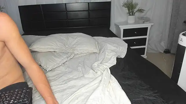 dstevora – Naživo XXX chat