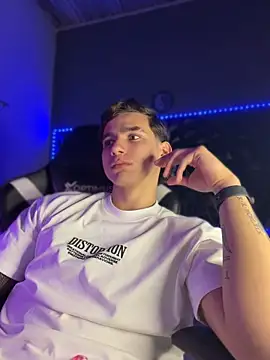 keiler_suxrez live XXX chat