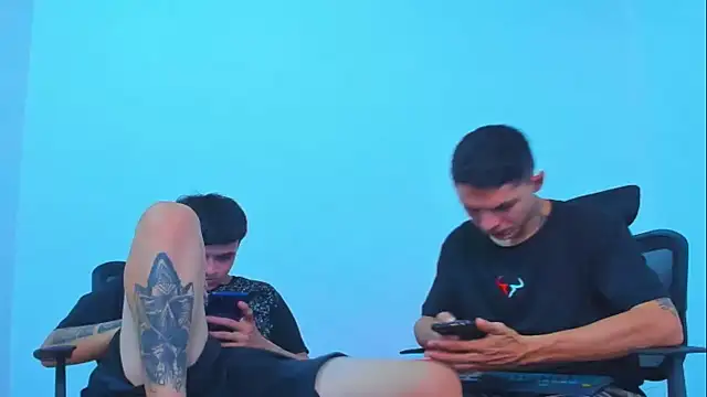 Thomas-Wil Live XXX-Chat