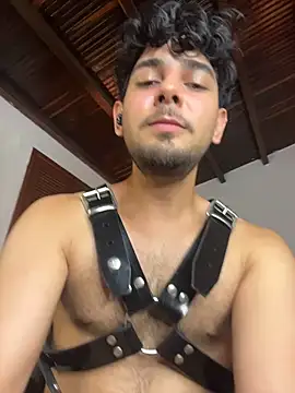 Samir_bear Adlı Modelin Canlı XXX Sohbeti