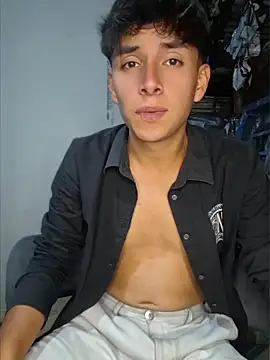 ZaneHoward XXX чат на живо