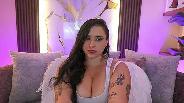 دردشة EmmaWalkerr_ الجنسية المباشرة
