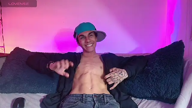 HarryLaurent18 Live XXX Chat