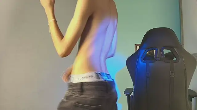 Drake_cum23 Live XXX-chat