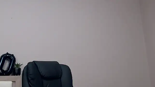 Онлайн чат XXX KaneHunter