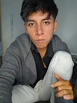 XXX chat uživo modela ZaneHoward