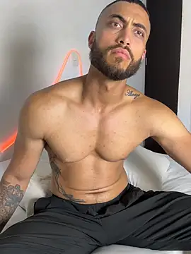 ClayBrown Live XXX Chat