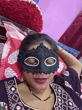 ADV_AYESHAn Live XXX chat