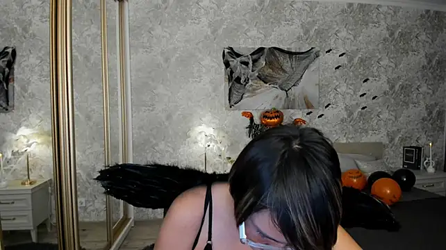 MayaNoire XXX чат на живо