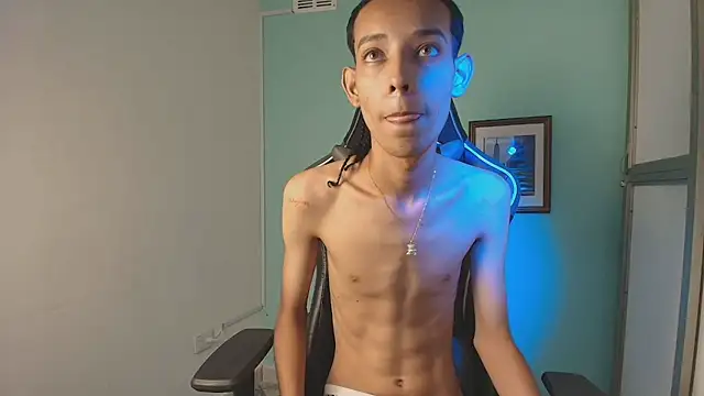 Drake_cum23: онлайн-секс-чат