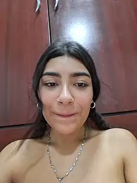 Chatroom XXX en direct de Sweed-virgin-pussy