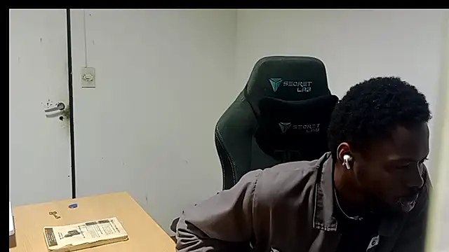 Mastertopdome's Live XXX Chat