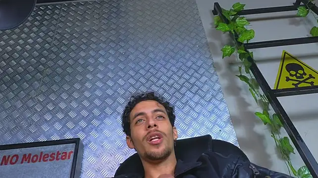 دردشة Jeey_Bee الجنسية المباشرة