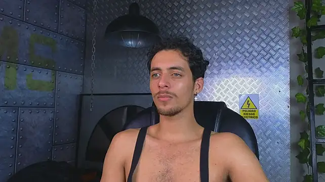 Jeey_Bee লাইভ XXX চ্যাট
