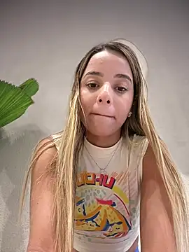 Chat +18 de missbella_ ao vivo