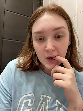 LunaBlom12 Live XXX-Chat