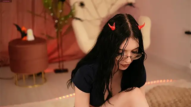 دردشة LilithPixie الجنسية المباشرة