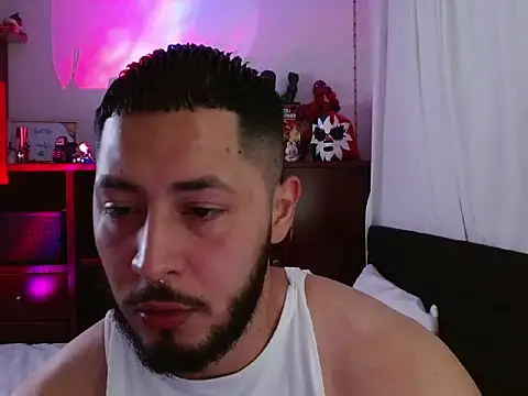 Czat XXX na żywo – Spilios_low