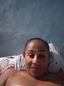 MoanaCaspier Adlı Modelin Canlı XXX Sohbeti