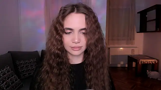 mellifluoustessss Adlı Modelin Canlı XXX Sohbeti