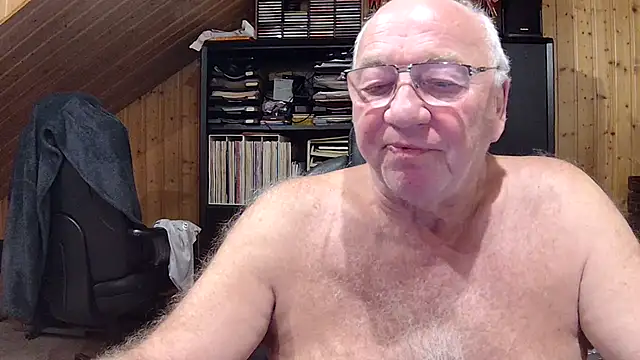 Chat +18 de biggandybig ao vivo