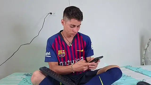 Mike_Ryderr Live XXX-Chat