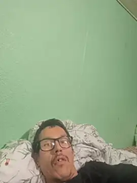 XXX chat uživo modela NoteworthyLaser111