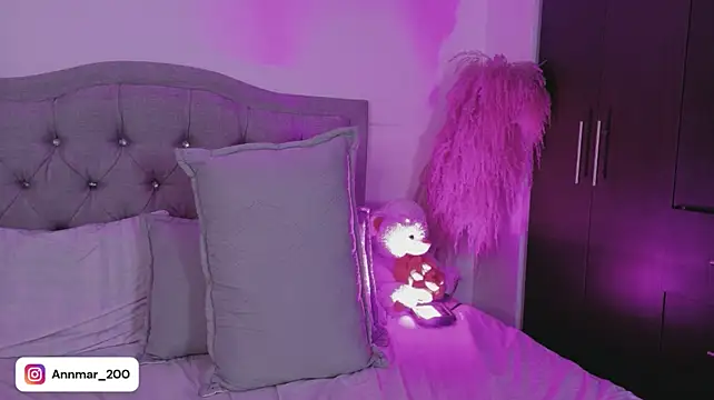 دردشة Annie__200 الجنسية المباشرة