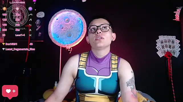 Chat +18 de girl_intense444 ao vivo