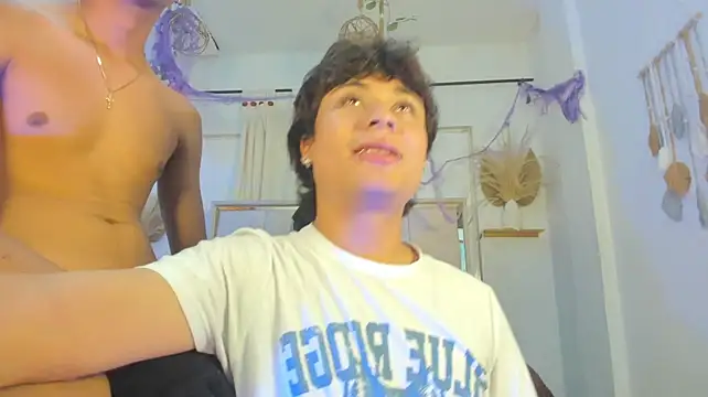 צ'אט XXX בשידור חי של Kev_cook
