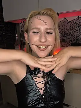 Andy-Sacks Live XXX-Chat