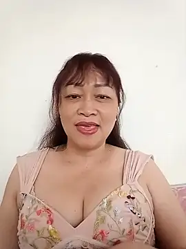 Baby-ladyboobs2026's Live XXX Chat