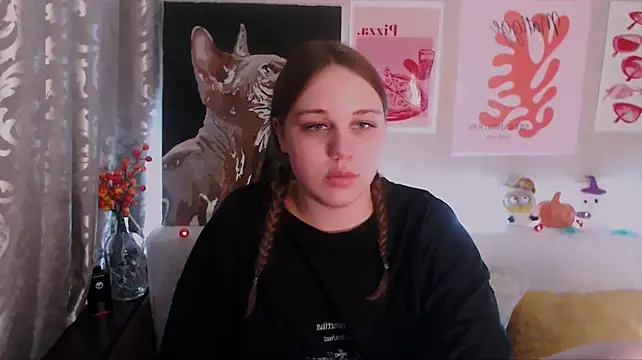 LunaViixen live XXX chat