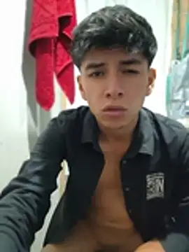 ZaneHoward – Naživo XXX chat