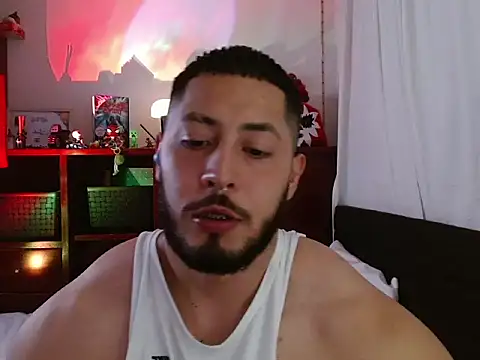 Spilios_low Chat XXX in diretta