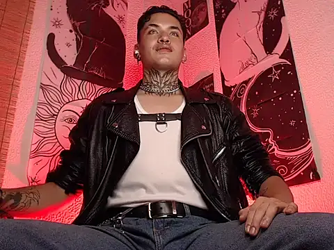 Czat XXX na żywo – AlecBanne_