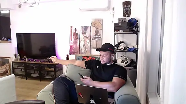 1LordKingsley Chat XXX in diretta