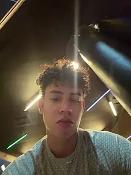 yoursexyjose Live XXX-Chat