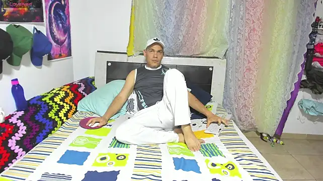 nathannathaniel Adlı Modelin Canlı XXX Sohbeti