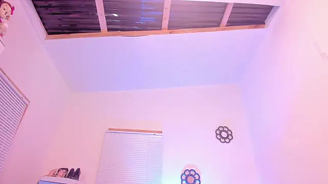 Živý XXX chat Francesca_Skuirt